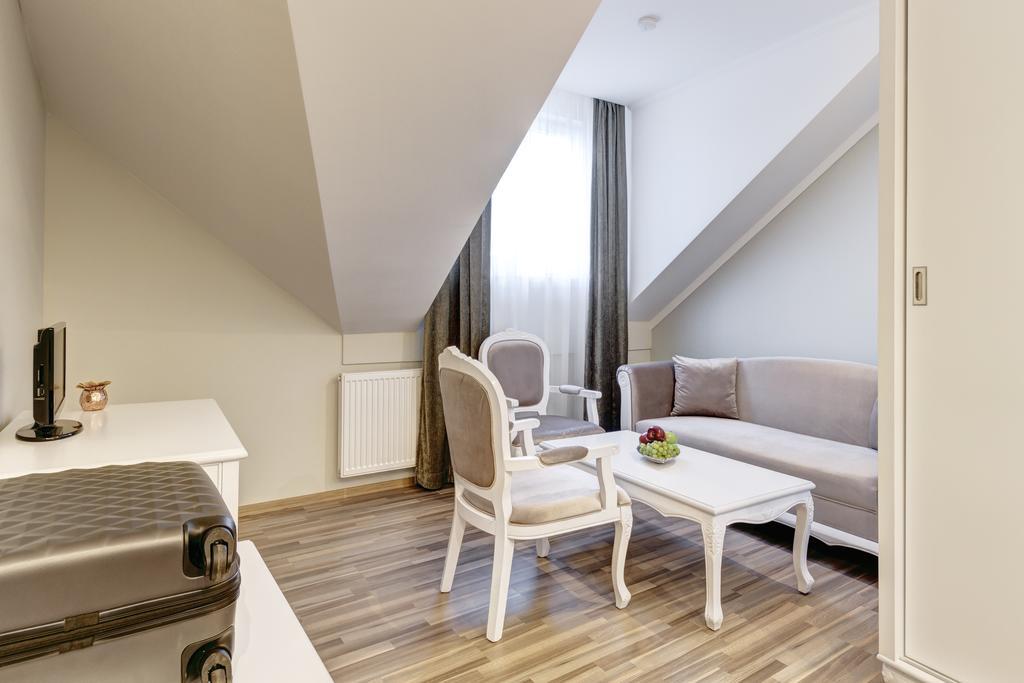Boutique Hotel Diama Mratín Szoba fotó