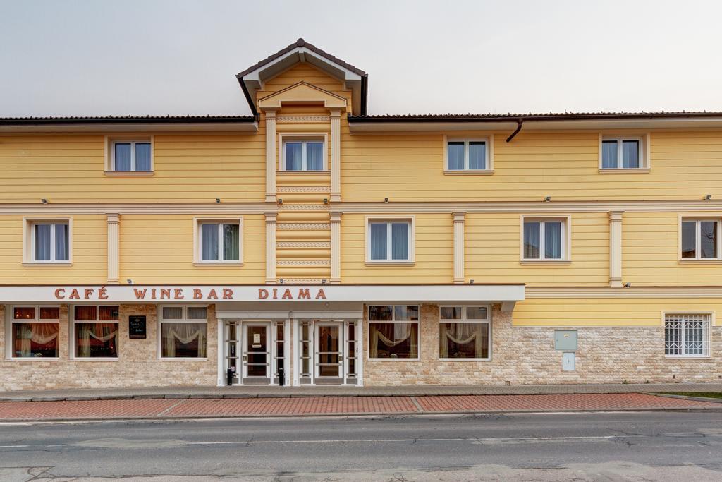 Boutique Hotel Diama Mratín Kültér fotó